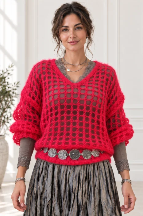 Pulover plasa cu mohair, cu model foarte fin  ,   un pulover accesoriu chic rosu carmin