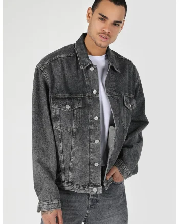 JAcheta de denim cu buzunare pe piept - Negru stins