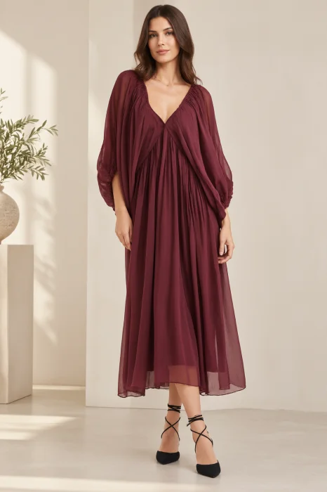Rochie lunga din matase si vascoza, cu maneci ample si decolteu adanc, bordo