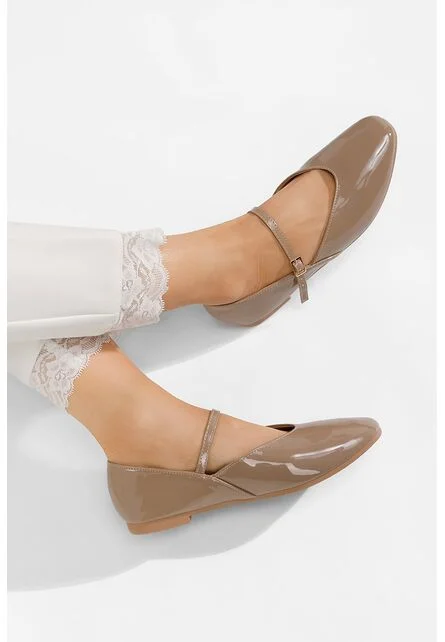 Balerini dama Cinda kaki