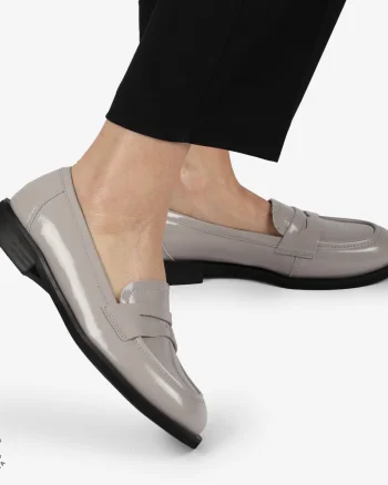 Mocasini dama din Piele Naturala LACUITA CU CATARAMA CRL1366 GRI