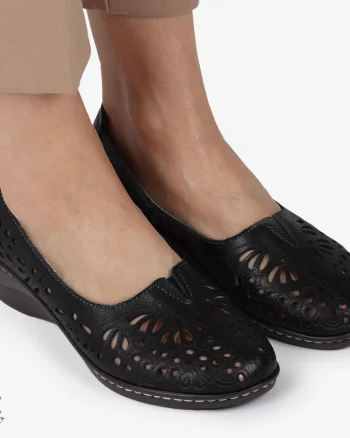 BALERINI dama din Piele naturala PERFORATA SLIP-ON CU TOC MIC CRL1362 NEGRU