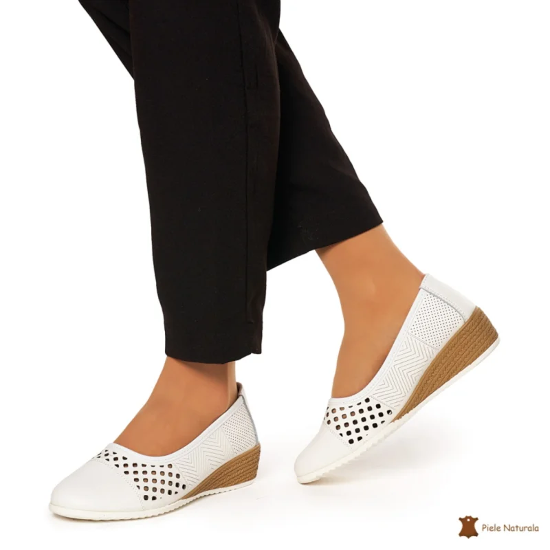 Pantofi Perforati Dama Piele Naturala Slip-on CRL0077 ALB
