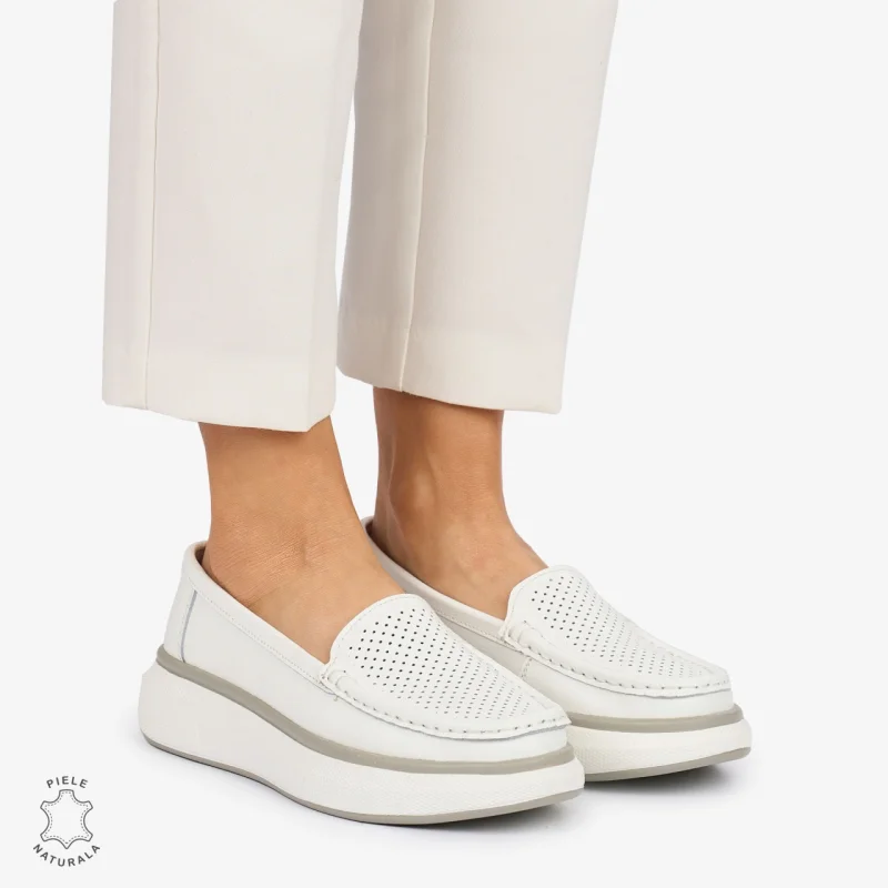 MOCASINI dama din Piele Naturala CRL1057 CULOARE: ALB
