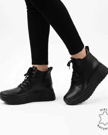 GHETE DAMA din PIELE Naturala cu inchidere siret CRL1535 NEGRU