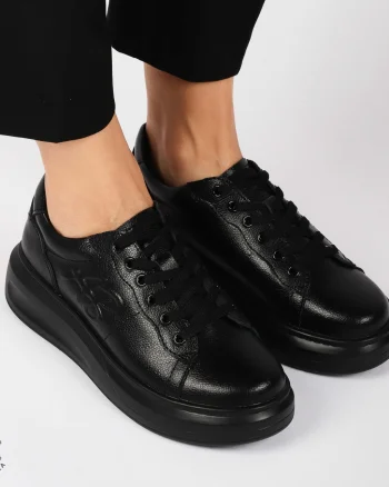Pantofii casual piele naturala CU SIRET SI MODEL LATERAL CRL1440 NEGRU