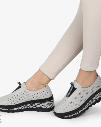 Pantofi Casual dama PERFORATI din Piele naturala CU DESIGN PE TALPA SLIP-ON CRL1338 GRI