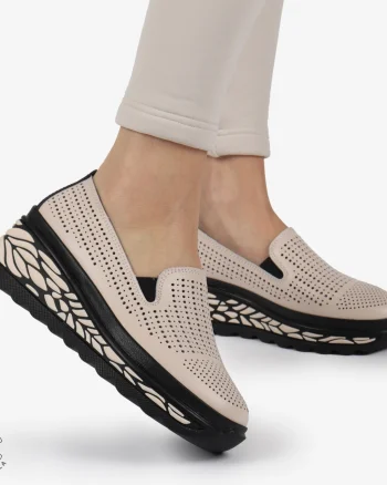 Pantofi Casual dama PERFORATI din Piele naturala CU DESIGN PE TALPA SLIP-ON CRL1337 ROZ