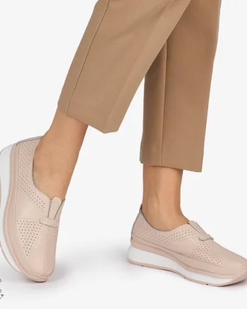 PANTOFI CASUAL Dama Piele Naturala USOR INALTA CRL1050 Culoare: ROZ