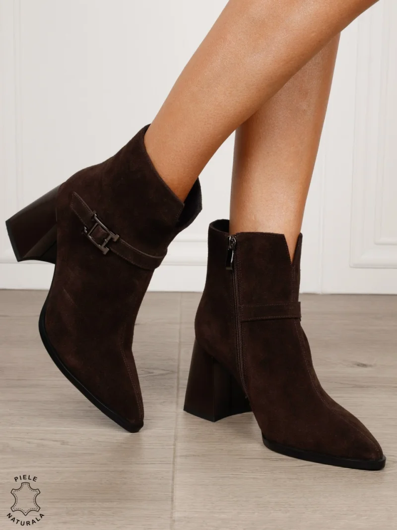 Botine damă din piele naturală întoarsă cu toc gros și vârf ascuțit CRL1829 CAFENIU