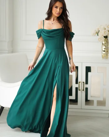 Rochie eleganta lunga glitter verde smarald cu umerii goi vaporoasa Delight