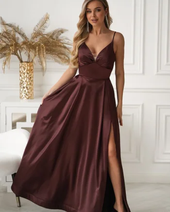 Rochie eleganta lunga satin maro ciocolatiu cu bust tip corset vaporoasa Saphira