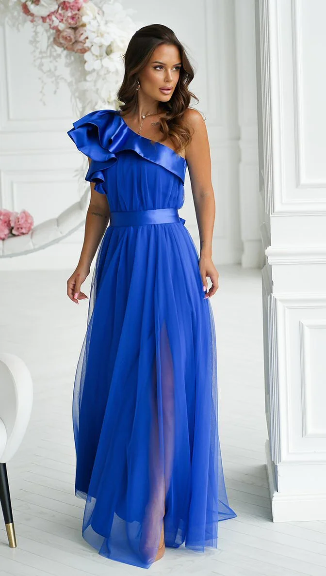 Rochie lunga albastra din tulle cu un umar gol si volan din satin Irresistible