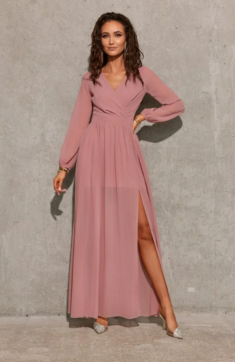Rochie lunga din voal chiffon roz pudra vaporoasa cu maneca lunga Stella