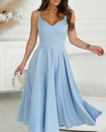 Rochie midi eleganta bleu vaporoasa cu umerii goi Fabiola