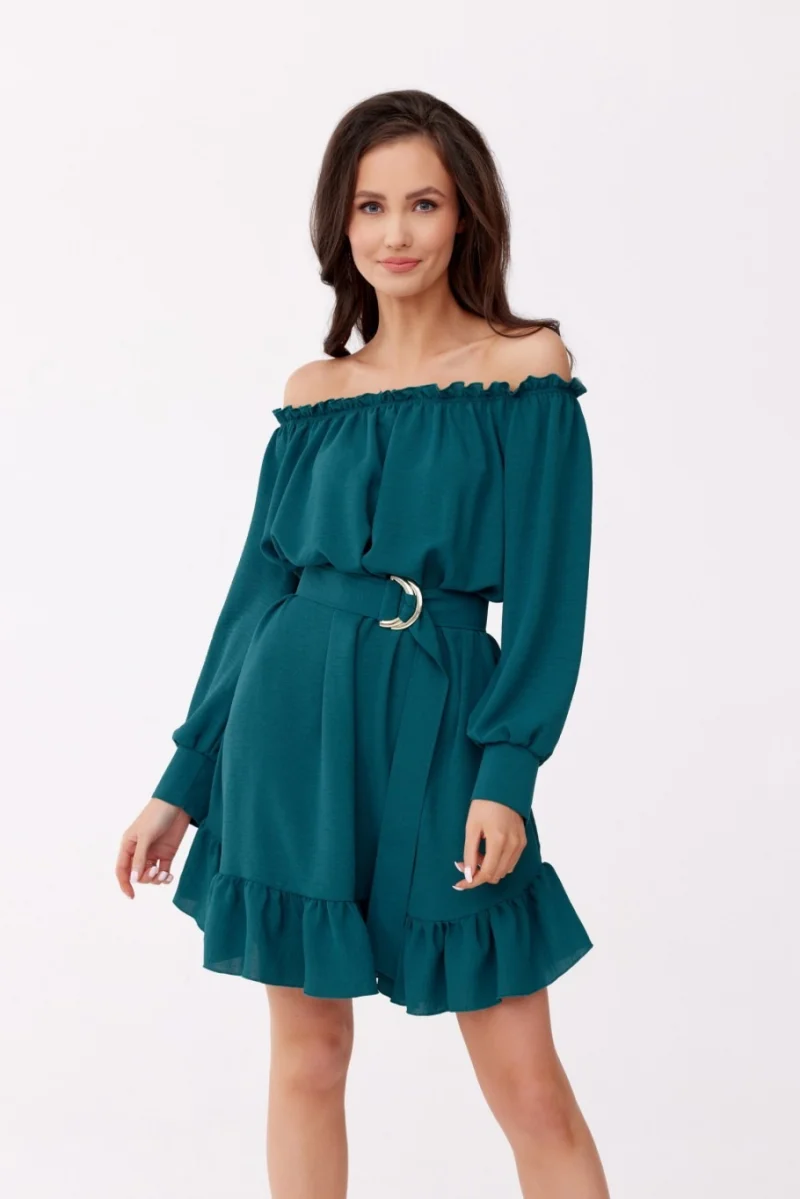 Rochie verde scurta cu volane umeri goi si maneca lunga Hilda