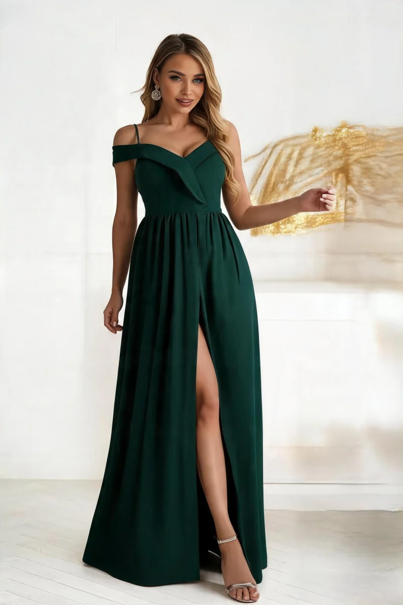 Rochie lunga verde cu umerii goi vaporoasa Kosmina