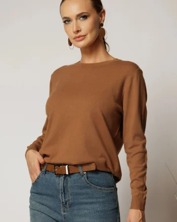 Bluza maro din tricot cu maneca lunga si decolteu rotund