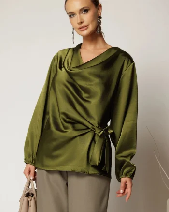 Bluza kaki din satin cu croi lejer si nod in talie