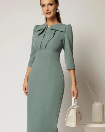 Rochie DY Fashion bleu cu croi conic si guler amplu accesorizat