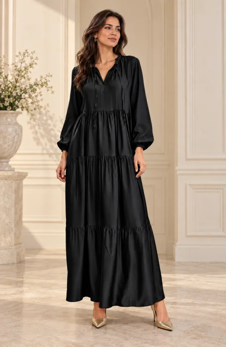 Rochie maxi satinata din matase si vascoza cu volane si croi amplu, neagra