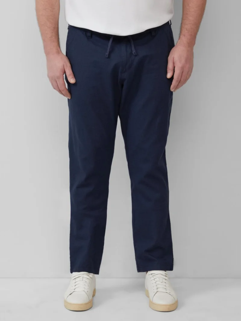 s.Oliver Big Sizes Pantaloni chino, barbati big sizes, Detroit, croiala Regular fit, Bleumarin inchis (SELECTATI MARIMEA: 38, SELECTATI LUNGIMEA: 32)
