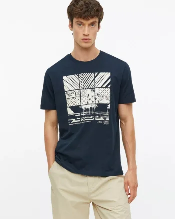 s.Oliver Tricou barbati, din bumbac, cu imprimeu frontal, Bleumarin inchis (SELECTATI MARIMEA: XL)