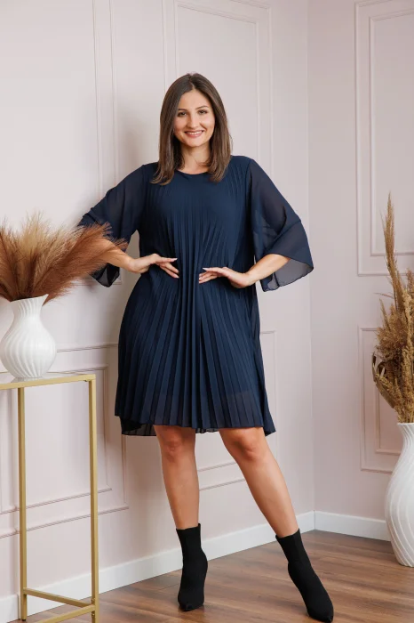 Rochie bleumarin din voal plisat cu maneci 3 4 Tina