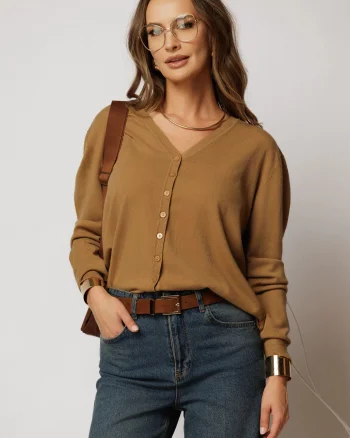 Bluza maro camel tip cardigan din tricot cu inchidere cu nasturi