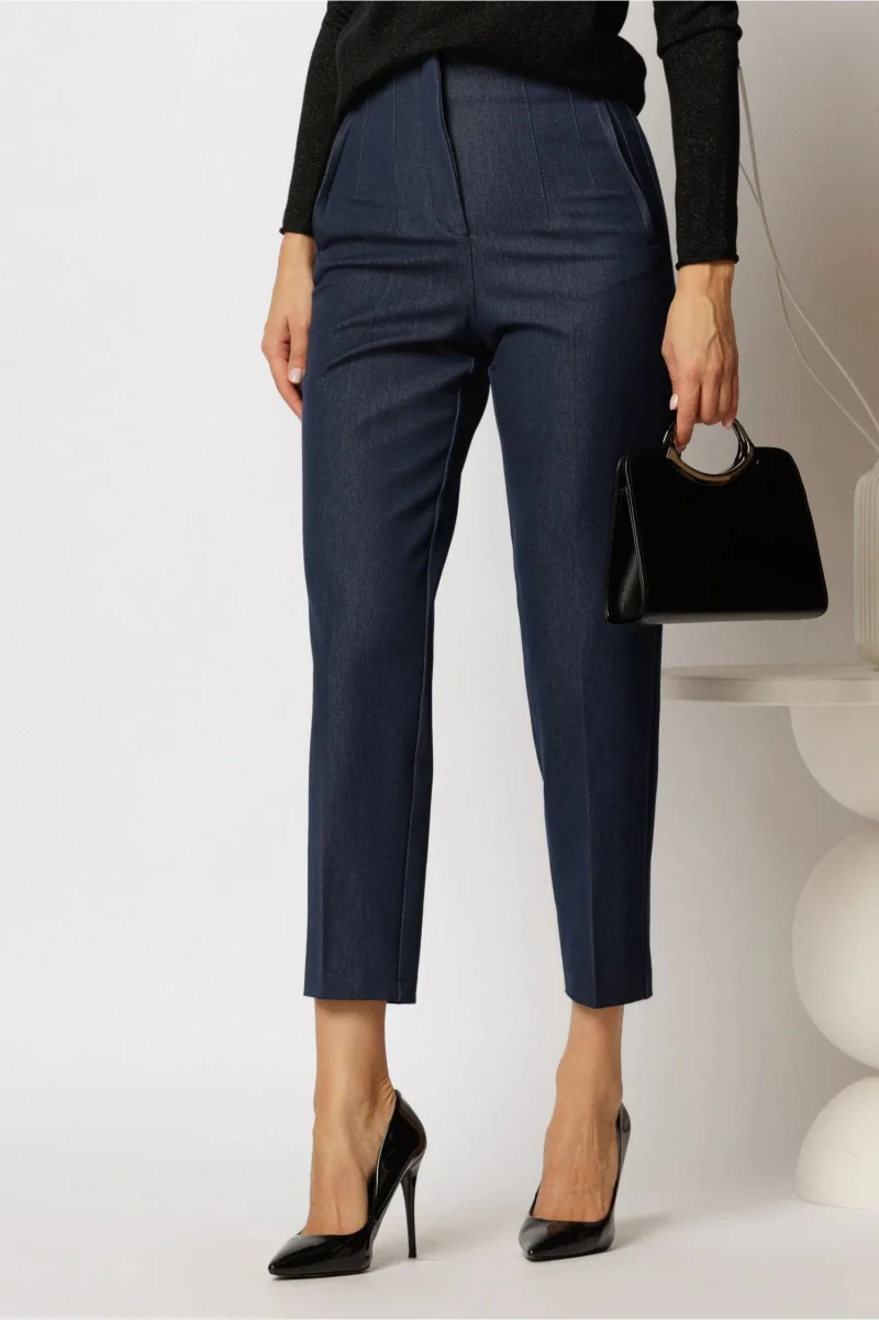 Pantaloni denim bleumarin cu croi conic si talie inalta
