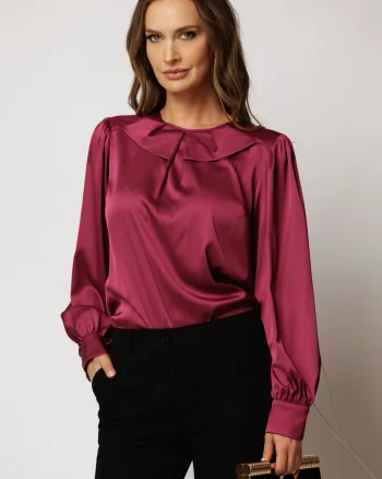 Bluza magenta din satin cu decolteu rotund si croi lejer