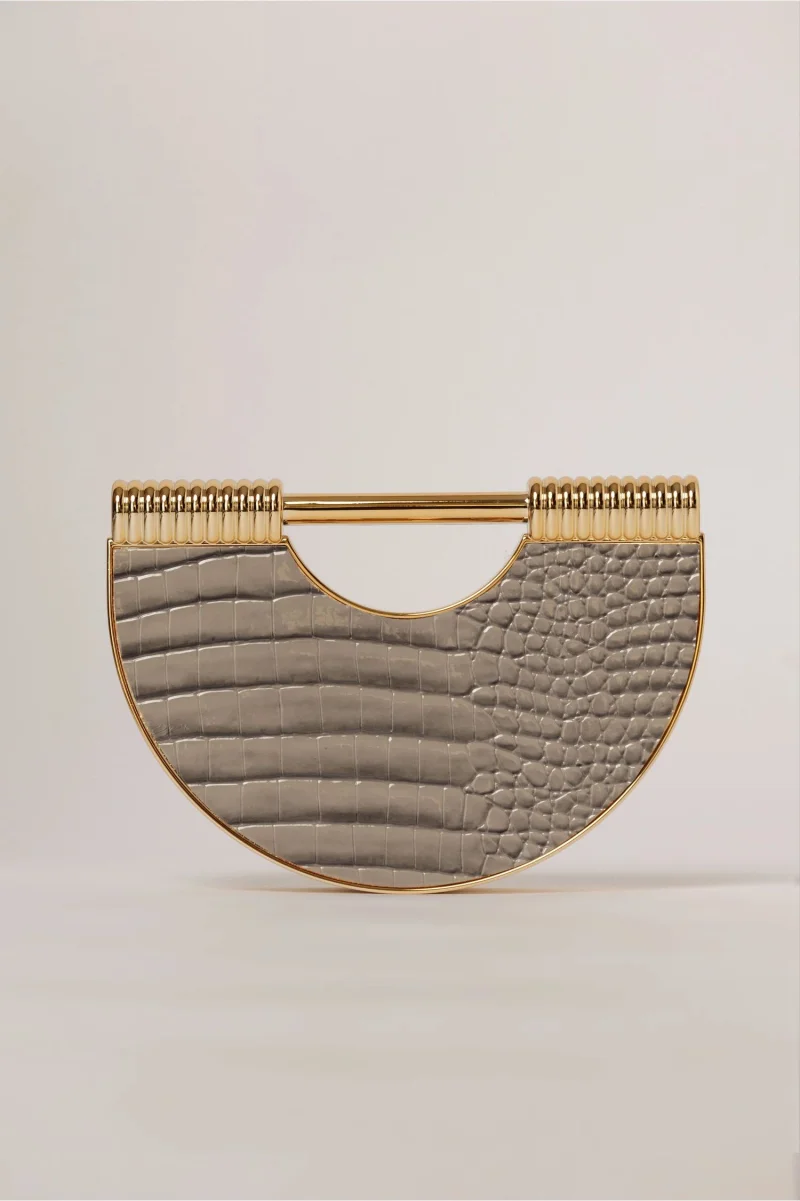 Clutch gri cu design deosebit si aspect de piele de crocodil