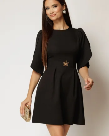 Rochie scurta neagra cu accesoriu in talie si maneci tip lalea